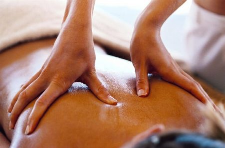 Séance de massage à domicile